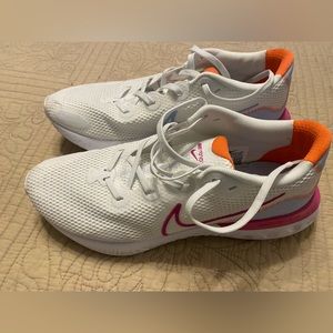 Worn once Nike renew ladies size 11 tennis shoes